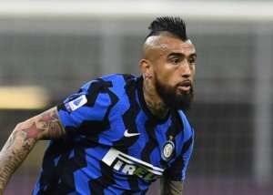 Ladrões invadem casa de Vidal na Itália e roubam ouro, joias e carro de R$ 2,5 mi