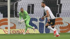 Weverton lamenta derrota e avalia segundo gol sofrido: 'Não deu pra fazer nada'