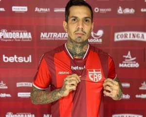 CRB dá mala para polêmico zagueiro que nem estreou