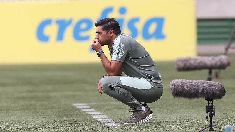 Abel repreende Palmeiras por primeiro gol sofrido e elogia Renato Gaúcho