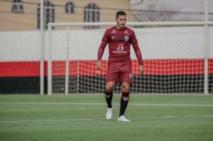 Presidente do Goiás descarta chegada de volante do Atlético-GO