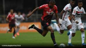 Paranaense: Atacante fecha com o Athletico até o final de 2023