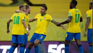 Brasil 2 x 0 Peru - Seleção faz novo jogo sonolento, mas vence e segue na liderança isolada das Eliminatórias