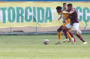 Brasiliense-DF 0 x 0 Ferroviária-SP - Decisão fica para a Fonte Luminosa, em Araraquara
