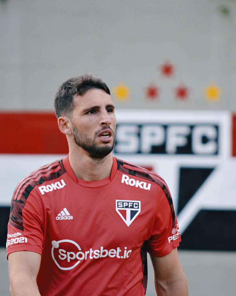 Calleri e Gabriel Neves treinam no São Paulo antes de reapresentação do elenco