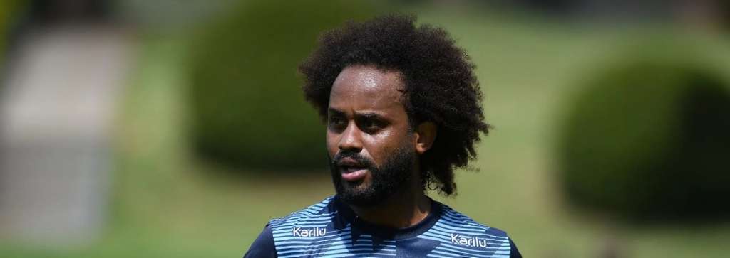 Série B: ‘Temos de ser fortes e ter orgulho da nossa raça’, diz Celsinho após caso racista