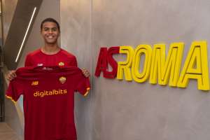 Corinthians mantém percentual de jovem promessa que foi vendida para a Roma