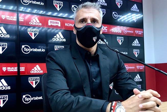 Crespo valoriza empate do São Paulo com Atlético-MG: “Melhor equipe da temporada”