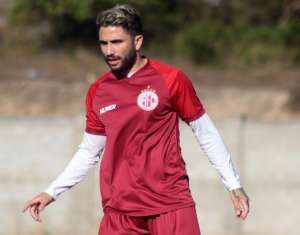 Série D: De olho no mata-mata, Campinense-PB acerta com meia da Série C