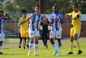 Distraído, time da Série D faz substituição sem avisar arbitragem