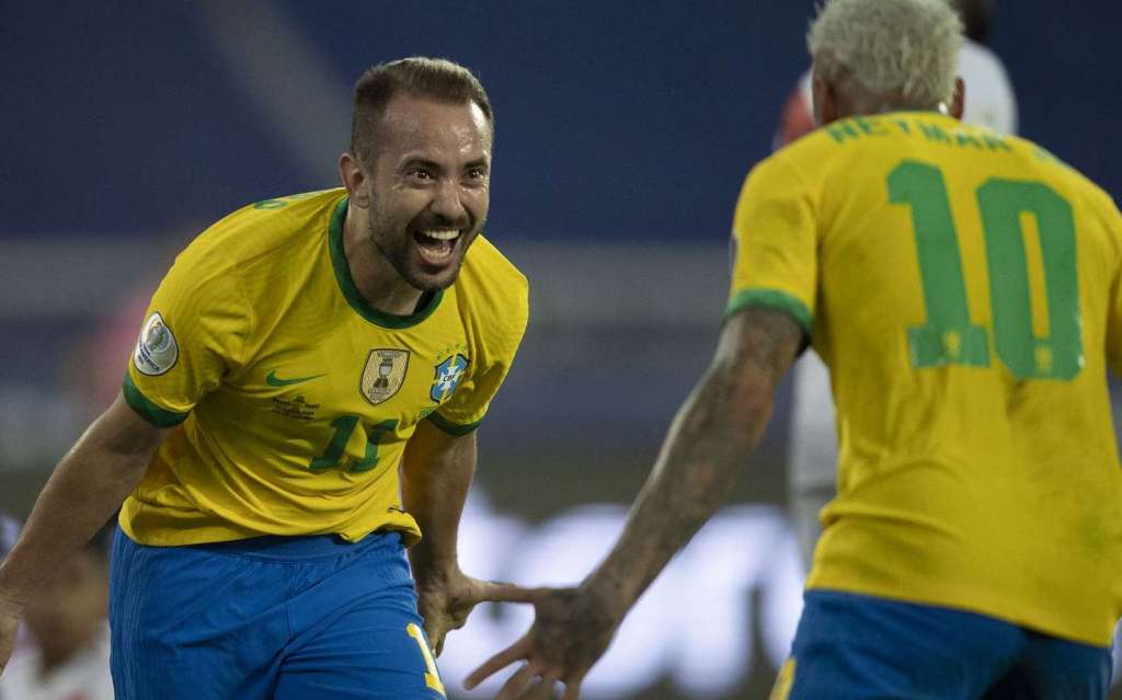 Tite confirma seleção mais forte com Éverton Ribeiro ao lado de Neymar