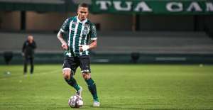 Sem espaço no Coritiba, lateral-direito está próximo de acerto com o Ceará