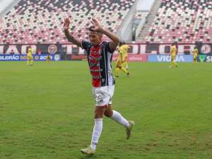 Joinville-SC 3 x 1 FC Cascavel-PR – JEC confirma liderança e encerra invencibilidade do rival