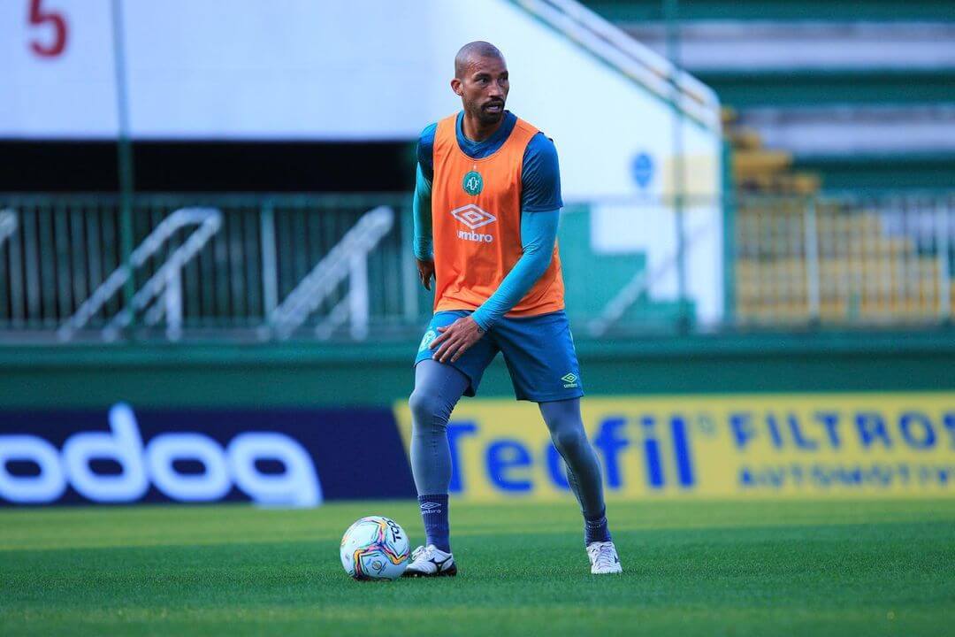 kadu zagueiro chapecoense