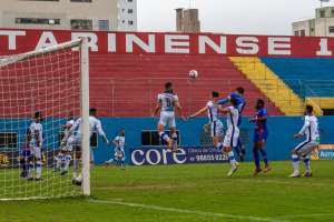 Marcílio Dias-SC 3 x 2 Aimoré-RS - Jogador desacordado, virada após 2 a 0, mas nada de vaga!