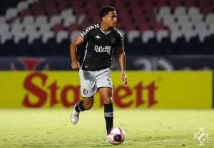 Série B: Zagueiro do Vasco é suspenso por tempo indeterminado pela Conmebol