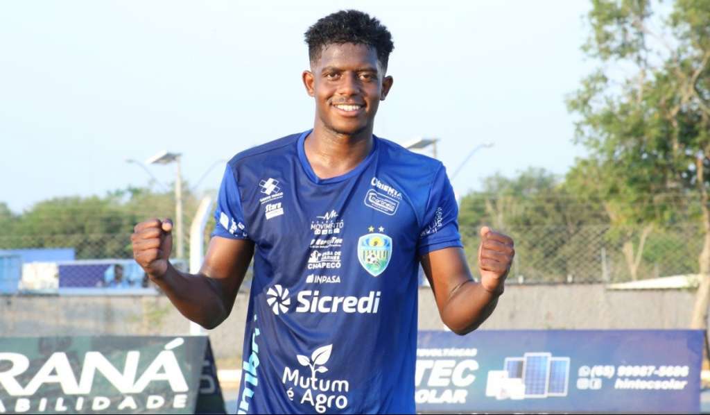 Uberlândia-MG 1 x 1 Nova Mutum-MT – Pênalti no último lance salva mineiros da derrota