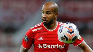 Paulistão: São Paulo acerta contratação de volante do Internacional