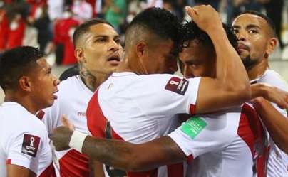 Eliminatórias: Cueva decide, Peru vence e afunda Venezuela