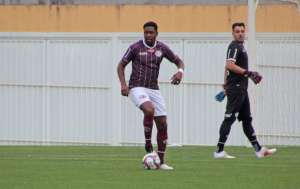 Série D: Após estreia, zagueiro que se recuperou de lesão mira acesso com a Ferroviária