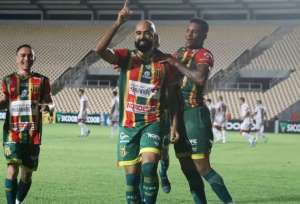 Ex-Ponte deixa Sampaio Corrêa e acerta com time da Série C