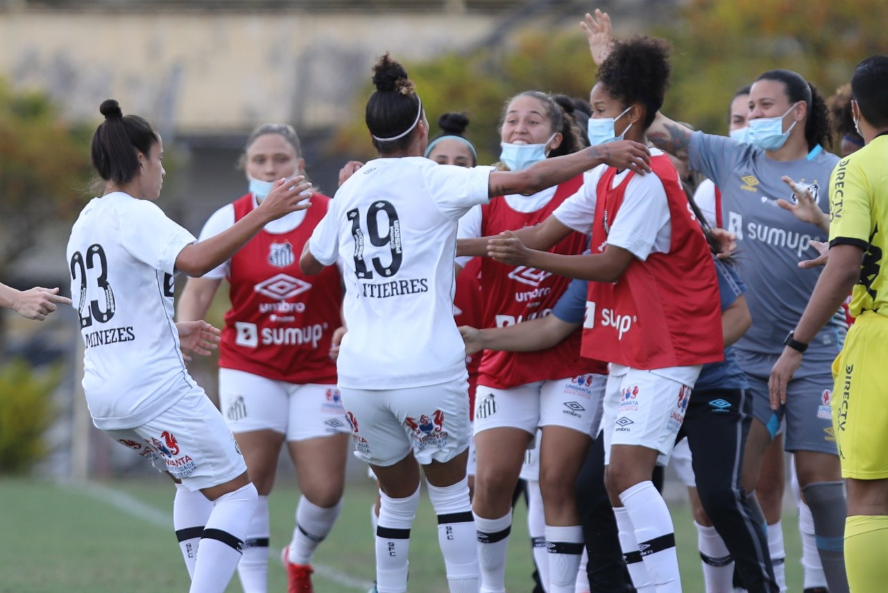 PAULISTA FEMININO: Santos bate Palmeiras e assume vice-liderança; RB Bragantino e São José também vencem