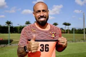 Sport anuncia atacante que passou pela base do Flamengo