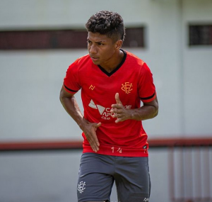 Série B: Horas antes do jogo, time paga salários atrasados de jogadores e funcionários