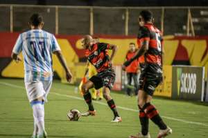 Londrina x Vitória - Com torcida, Tubarão e Leão fazem confronto direto na luta contra o Z4