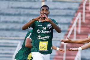 Ceará acerta a contratação de artilheiro do Brasil