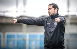 Técnico do Coritiba fala sobre próximo desafio na Série B: 