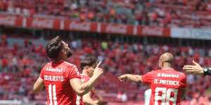 BRASILEIRÃO: Inter fez 5 a 2 na Chapecoense; Santos vence e afunda Grêmio no Z2