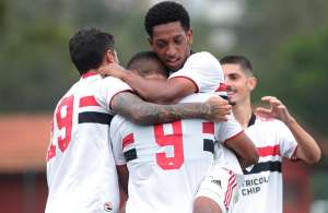 BRASILEIRO SUB-20: Em jogo emocionante, São Paulo vence Athletico-PR e avança à semifinal