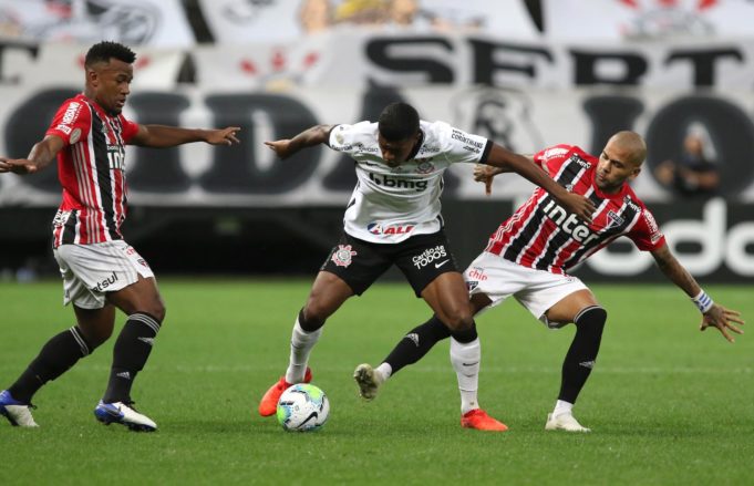 São Paulo x Corinthians - Realidades opostas, objetivo em comum 2 245962473 893330487983763 756470703206404562 n 1