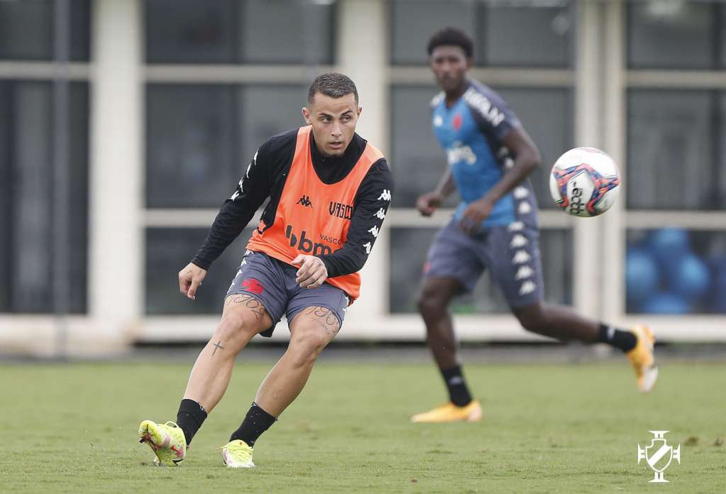 Série B: Vasco está perto de fechar com novo patrocinador master