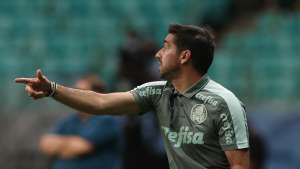 Abel Ferreira elogia consistência e foco dos jogadores do Palmeiras em vitória