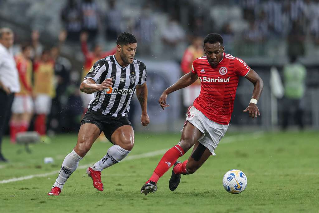 BRASILEIRÃO: Galo na boa, Corinthians busca empate no final e dupla visitante faz a festa 2 Atletic inter