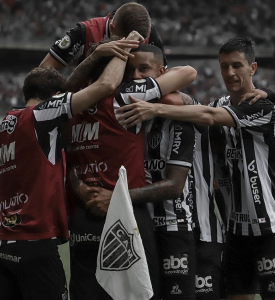 SÉRIE A: Galo sobrando na ponta, São Paulo derrotado pelo Bragantino e empate entre Corinthians e Inter