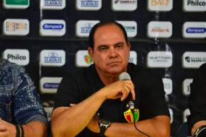SELEÇÃO FI traz artilheiro-goleiro, técnico salvador e lateral com nome de craque