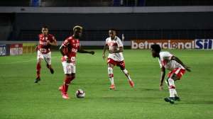 Vila Nova x CRB - Galo busca reabilitação para voltar ao G4 da Série B diante do 'cansado' Tigre