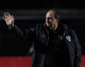 Rogério Ceni reencontra o Flamengo na tentativa de corrigir o ataque do São Paulo