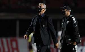 Crespo se impressiona com intensidade do São Paulo: 'Fiquei com vontade de jogar'