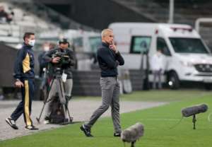 Sylvinho espera pela recuperação de Willian para clássico com o São Paulo