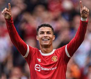 Inglês: Ferguson desaprova CR7 no banco: 'Sempre começar com os melhores'