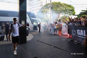 Reforçado, Atlético-MG encara xará para aumentar vantagem e série invicta