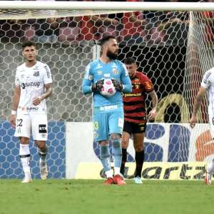 Após brilhar, Jandrei aposta na torcida para Santos bater América-MG e 'respirar'