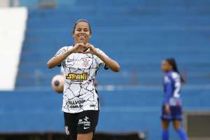 PAULISTA FEMININO: Corinthians vence o Taubaté e segue invicto na liderança