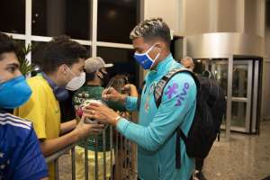 Thiago Silva defende Neymar e diz que atacante do PSG sabe que pode render mais