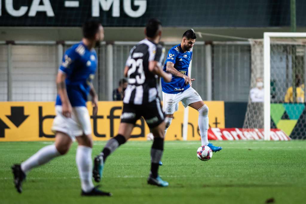 SÉRIE B: Cruzeiro quer embalar de vez para sair da crise e Guarani foca em seguir na cola do G4