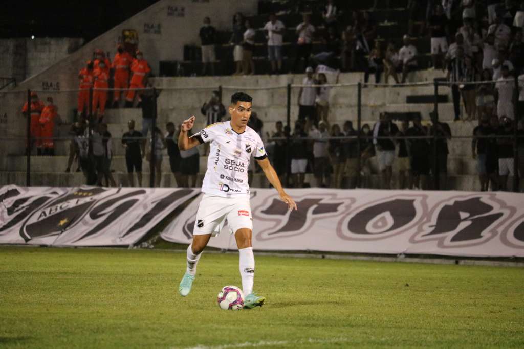 COPA DO NORDESTE: Embalado pelo acesso na Série D, ABC disputa vaga com time rebaixado na Série C